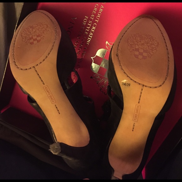 Vince Camuto glitz suede pumps - Picture 5 of 8